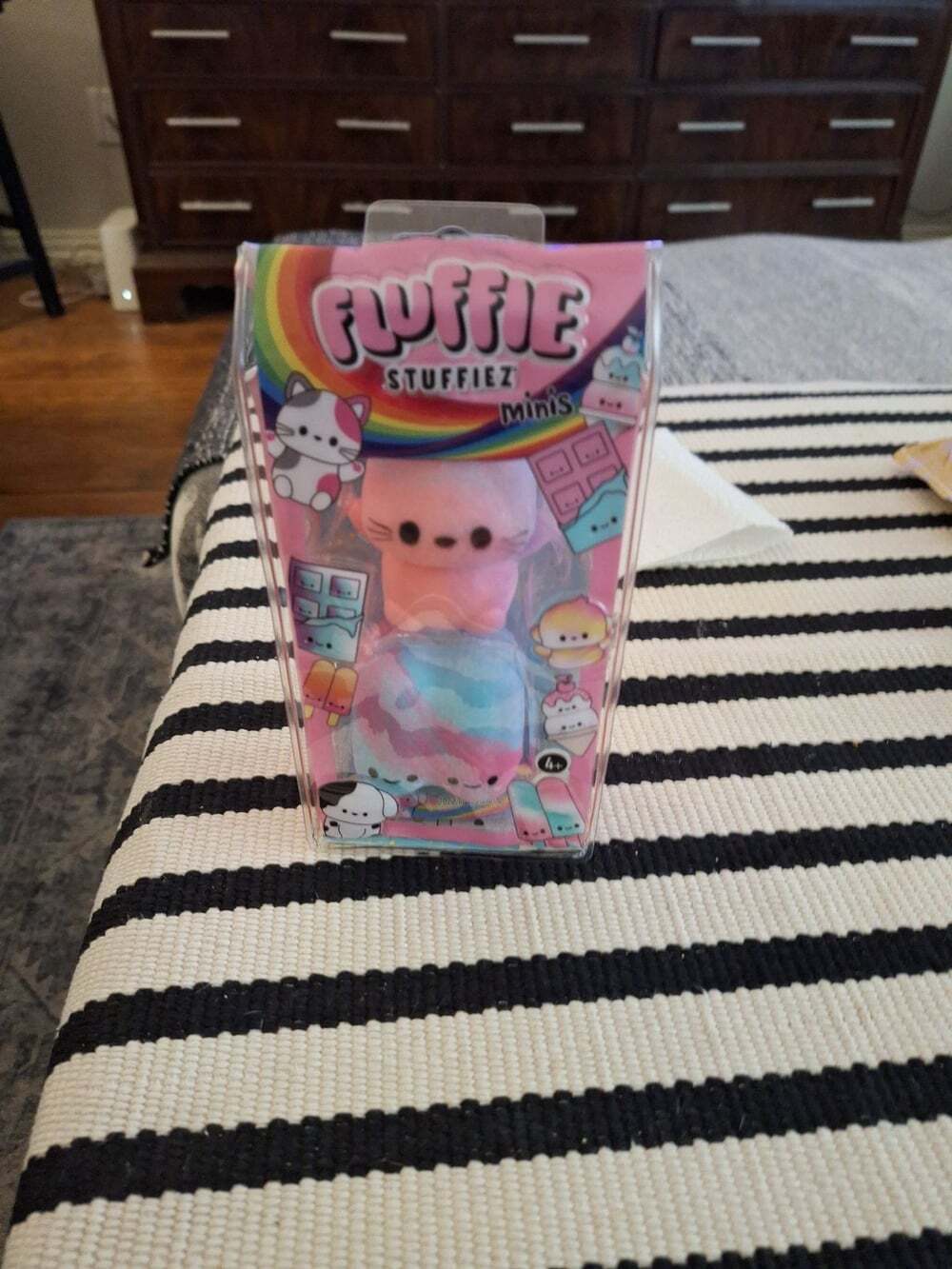 Fluffie Stuffiez Minis - Mystery Squishy Toy (New in Packaging)